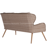 Feuchtigkeitsbeständiges Hochwertiges Langlebiges Sofa-Set Minimalistisches PE Halbkreisförmiges Rattan-Geflecht Outdoor-Sofa-Set