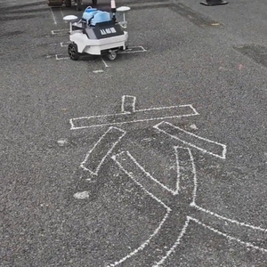 เครื่องวาดเส้นจราจรอัตโนมัติประสิทธิภาพสูง ความแม่นยำสูง ความจุถัง <span class=keywords><strong>10</strong></span> ลิตร ขายตรงจากโรงงาน พร้อมมอเตอร์ - Product Image 4