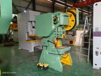 Presse mécanique JB23-63T à bas prix, machine de poinçonnage, pompe à moteur, moules personnalisés multifonctionnels, haute qualité, précision