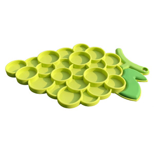 Tapis de léchage en silicone personnalisé pour animaux de compagnie, gamelle anti-glouton pour chiens et chats – Vente en gros usine |   Support antidérapant à ventouse sans BPA, facile à nettoyer - Product Image 6