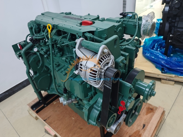 Excavator Parts Machinery Engines D5E Diesel Engine D6E D7E D5D D4D D6D D7D D5E Engine Assembly for Volvo