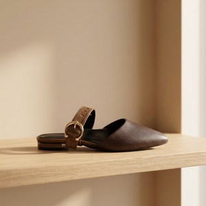 Mules marron texturées à bout pointu pour femme, avec boucle à anneau rond, talon bas, à enfiler - Product Image 4