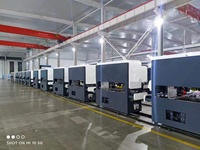 Carton ondulé automatique attachant la machine pour l'emballage de caisse de boîte de carton