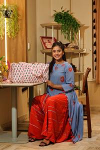 Floral Hand Block Printed Cotton Tote <b>Bag</b> for Women Large Capacity Portable <b>Zipper</b> Closure Handmade Travel <b>Shopping</b> <b>Bag</b> - Product Image 2