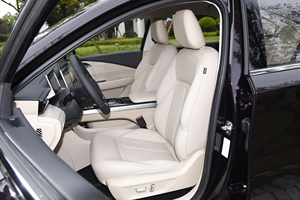 Auto Usado Wuling Starlight PHEV 2023 Edición Avanzada 150, Sedán Híbrido Enchufable, PHEV Familiar <span class=keywords><strong>de</strong></span> Bajo Costo, Auto <span class=keywords><strong>de</strong></span> Nueva Energía Económico - Product Image 4
