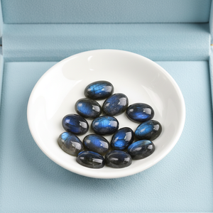 ลาบราโดไรต์ทรงรีแบบคาโบชองสีน้ำเงินสั่งทำพิเศษสำหรับทำเครื่องประดับ หินลาบราโดไรต์ธรรมชาติแบบคาโบชอง - Product Image 1