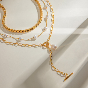 Collier élégant à plusieurs rangs en perles, chaîne dorée avec pendentif en T, perle blanche, unisexe, à porter au quotidien - Product Image 3