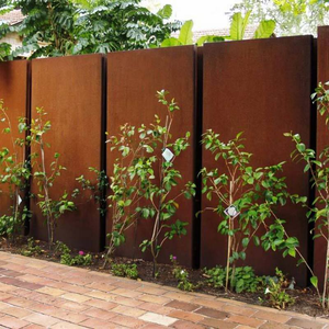 Clôture de jardin en acier corten découpé CNC - Panneaux de séparation extérieurs réglables avec supports - Product Image 1