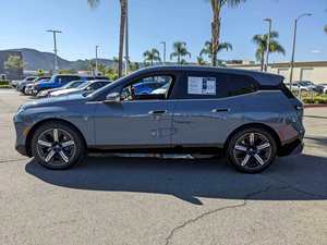 <span class=keywords><strong>BMW</strong></span> <span class=keywords><strong>IX</strong></span> XDrive50 SUV 2024 Usato in Ottime Condizioni - Product Image 4