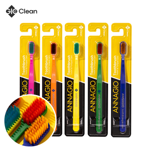 Paquete de 10 cepillos de dientes de cerdas suaves PBT ultrafinos de 0,01mm con limpiador de lengua para el cuidado del mal aliento higiene bucal diaria - Product Image 1