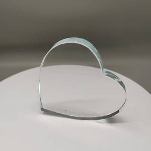 Forma de corazón Patrón imprimible en blanco Texto Vidrio en blanco Regalo Transparente Personalizar Grabado Cristal Marco de fotos en forma de corazón - Product Image 2