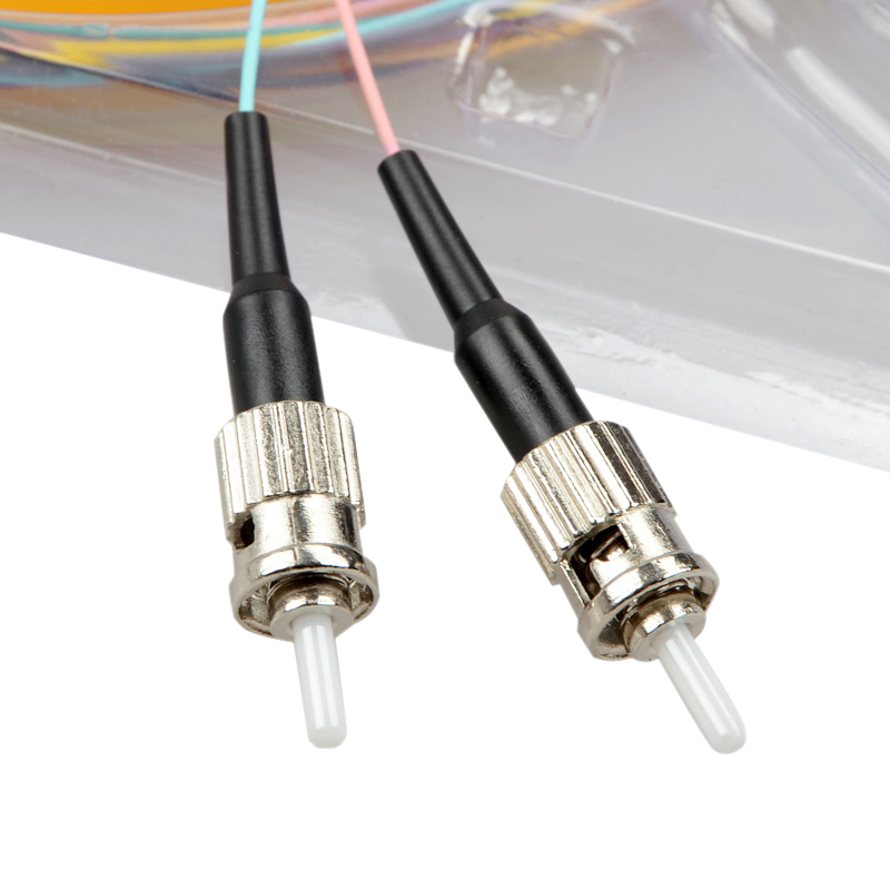 Approvisionnement d'usine FTTH Monomode 12core ST Tresse Corde de Correction Optique De Fiber
