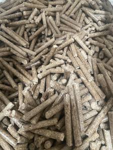 Granulés de bois de qualité supérieure XINTHAI, prêts à l'exportation, fabriqués à partir de bois de caoutchouc thaïlandais de première qualité pour les applications d'énergie propre - Product Image 5