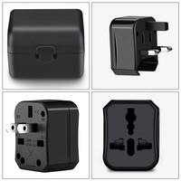 Adaptor colokan perjalanan warna putih Logo kustom Adaptor perjalanan Universal plastik dengan wadah