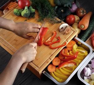 Ensemble de planches à découper en bois de bambou multifonctionnelles personnalisées pour la cuisine avec plateau à tiroirs en acier inoxydable - Product Image 4