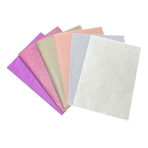 Papel de seda delgado, translúcido y de colores para envolver regalos en capas, decoración de escaparates y forro de ramos florales. - Product Image 3