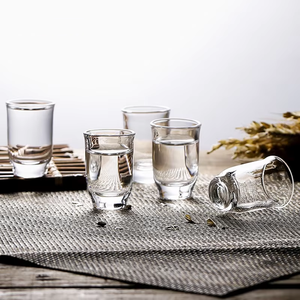 Vetro con Logo personalizzato - Product Image 1