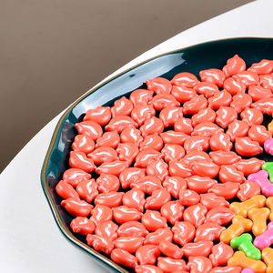 Labios de caramelo comestible moldeados, de fábrica, venta directa al por mayor, en botella de 85g, para el Día de San Valentín - Product Image 4