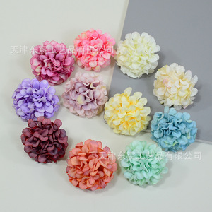 ดอกเบญจมาศประดิษฐ์จาก Dongchen Crafts ทำจากผ้าไหมโพลีเอสเตอร์ 5G สำหรับตกแต่งงานแต่งงาน ถ่ายภาพ และตกแต่งบ้าน - Product Image 4