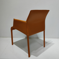 Chaise avec accoudoirs en métal orange pour salle à manger en cuir
