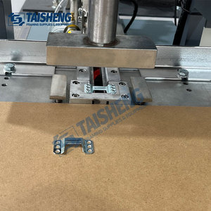 Machine de fabrication de cadres photo TS-J43 en gros pour usine, machine de <span class=keywords><strong>montage</strong></span> de panneaux arrière de cadre en MDF avec fixation automatique et crochet en dents de scie - Product Image 3
