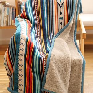 Couverture personnalisée tricotée réversible de style Boho, douce et confortable en peluche, pour lit, canapé, techniques de sublimation. - Product Image 2
