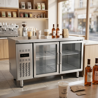 Refrigerador de exhibición bajo mostrador de 2 puertas con vidrio, diseñado con precisión, para hoteles, delicatessen y cafeterías.