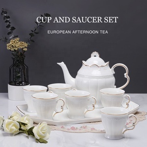 Services à thé en porcelaine blanche de style européen en gros avec bordure dorée - Product Image 1