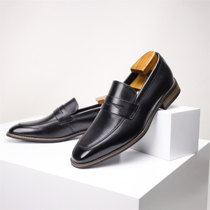 Mocassins en cuir faits main pour hommes, en cuir pleine fleur, à enfiler, pour affaires et décontractés - Product Image 4