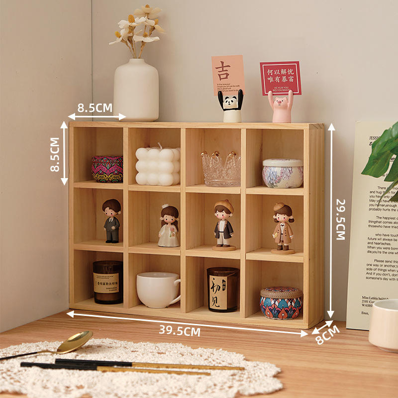 Natural wood color small twelve-square grid