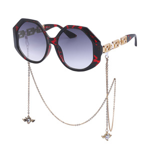 Gafas de Sol Sunway Extra Grandes para Mujer con Cadena Decorativa - Product Image 1