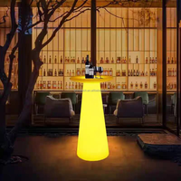 Vente en gros en usine Table de bar à LED design Table éclairée à 16 couleurs changeantes Mobilier d'extérieur étanche pour la location d'événements et de fêtes