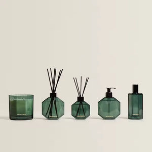 Velas Aromáticas de Lujo con Aroma Navideño, Velas de Cera de Soya en Frasco de Vidrio Negro, Caja de Regalo - Product Image 6