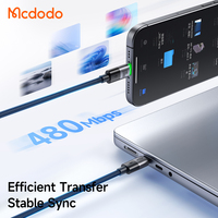 Mcdodo 674/671 Câble rapide 2-en-1 1.5 mètres 100W E-mark Chip Smart Cables 2 en 1 Câble de données USB-C pour iPhone Android Laptop Travel