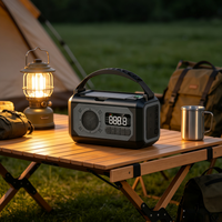 Linterna LED SOS Portátil de 10000 mAh con Manivela Solar de Emergencia, Dinamo Duradero de ABS, Cargador de Celular y Radio Meteorológica