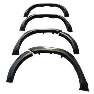 Vente de Deract d'usine, accessoires automobiles, roue, sourcil, garde-boue évasé, 4 pièces pour revo16-19 revo2021, garde-boue évasé de voiture - Product Image 2