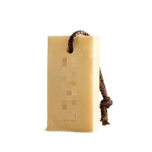 Savon artisanal rectangulaire à l'huile essentielle d'origan LO Luojia WE Yiwei 290g, hydratant, rafraîchissant, régulateur de sébum - Product Image 5