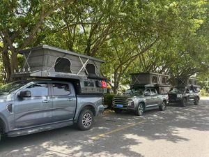 Caravana Todoterreno 2024 con <span class=keywords><strong>Techo</strong></span> Elevable de Aluminio Ligero y Plataforma Extensible, Compatible con Tundra/Raptor, Lista para Expediciones Polares - Product Image 4