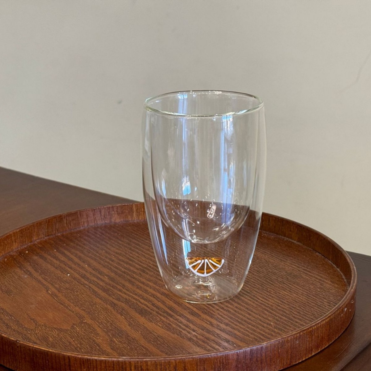 Vaso de cristal transparente de doble pared con diseño 3D de cerezas