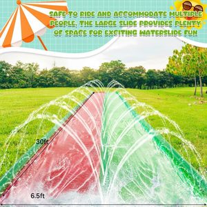 Toboggan aquatique double piste rouge et vert avec arroseur et 2 bodyboards pour les courses de jardin des enfants - Product Image 4