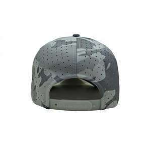 Casquette de golf personnalisée en gros, 5 panneaux, camouflage, perforations découpées au laser, performance, profil moyen, structurée, pré-courbée, fermeture snapback - Product Image 5