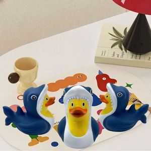 Juguete de Baño de Goma para Bebés, Diseño de Tiburón Pequeño, con Sonido, Flotante, Personalizable con Logotipo, en Oferta - Product Image 4