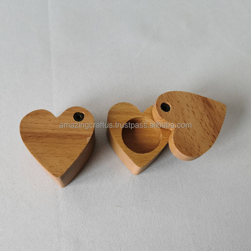 transparent clear varnish