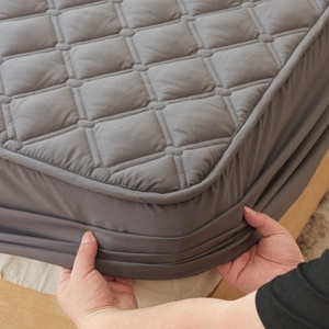 Protège-matelas imperméable à l'épreuve des punaises <span class=keywords><strong>de</strong></span> <span class=keywords><strong>lit</strong></span> en gros Queen Double Single Size avec housse en tissu pour la protection du <span class=keywords><strong>lit</strong></span> - Product Image 4