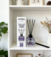 Diffuseur de parfum d'ambiance de luxe pour voiture en verre écologique 120 ml, sans flamme, à bâtonnets, aux huiles essentielles, parfum longue durée