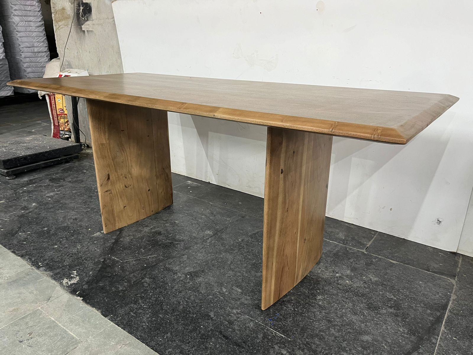dining table mango wood