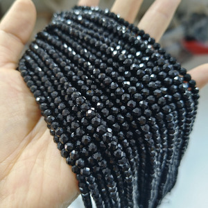 Cadena de Cuentas Sueltas de Ágata Ónix Negra Natural de 4 mm con Corte Facetado para Hacer Joyas, Pulseras y Collares Hechos a Mano - Product Image 1