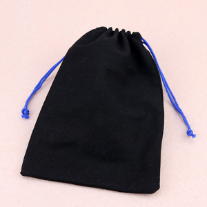 Pochette écologique sur mesure avec impression de logo, sac en coton noir réutilisable à cordon pour emballer des bagues et des bijoux - Product Image 6