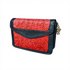 Pochette de luxe en cuir véritable noir faite à la main pour femme, avec fermeture éclair antivol, imperméable, légère, et bandoulière. - Product Image 4