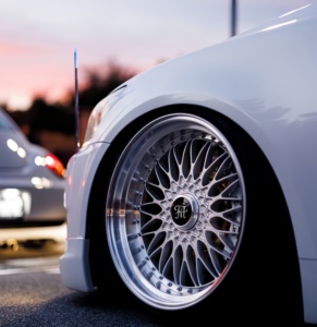 Rines de Aleación para Automóvil HT Deep Dish Concave, Fabricados a Medida, Forjados, 5x114.3 5x120 5x112, 18 19 20 21 22 23 24 26 Pulgadas - Product Image 1